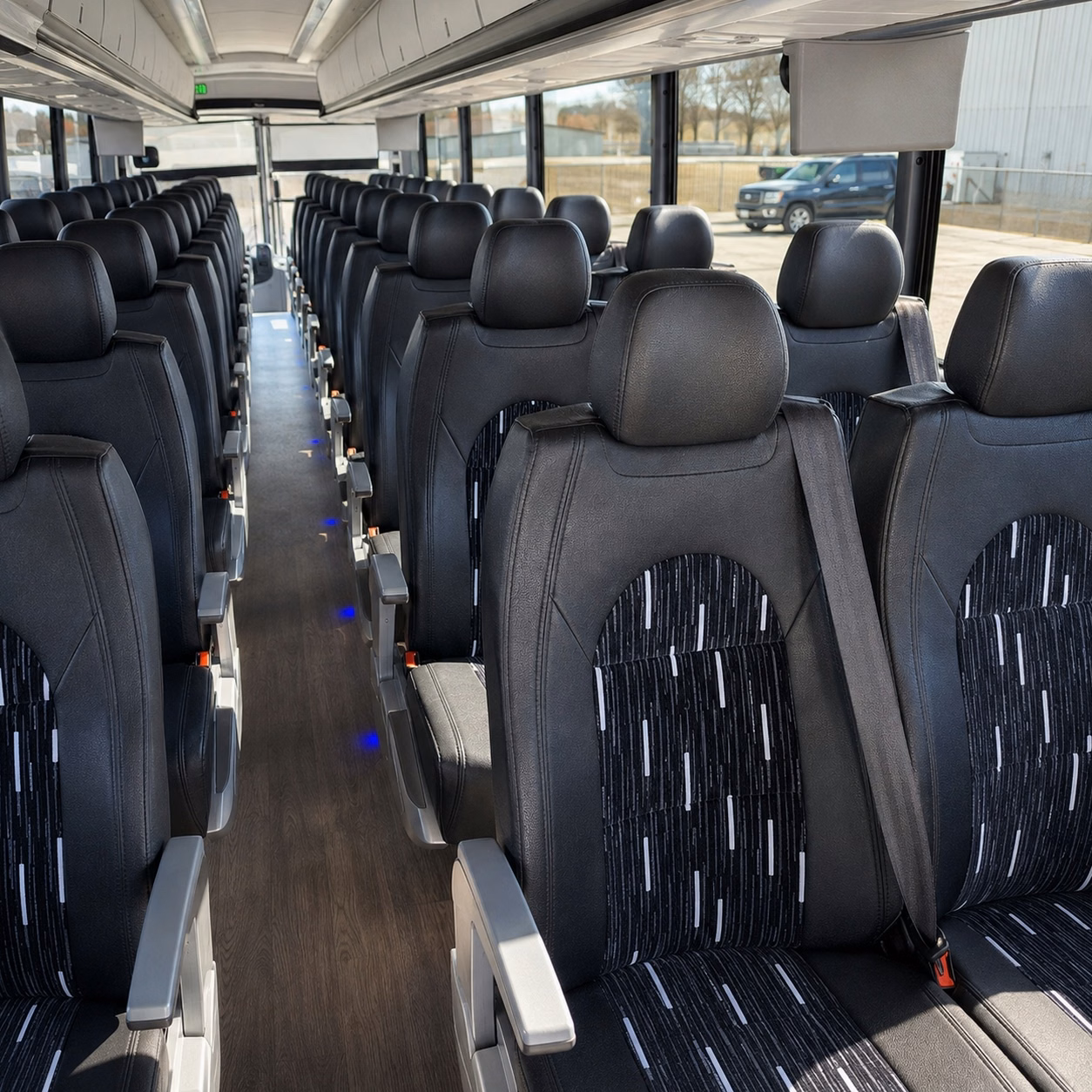turlock charter buses